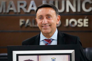 Dr. Marcos Solano Vale recebe o título de Cidadão Honorário de Cascavel